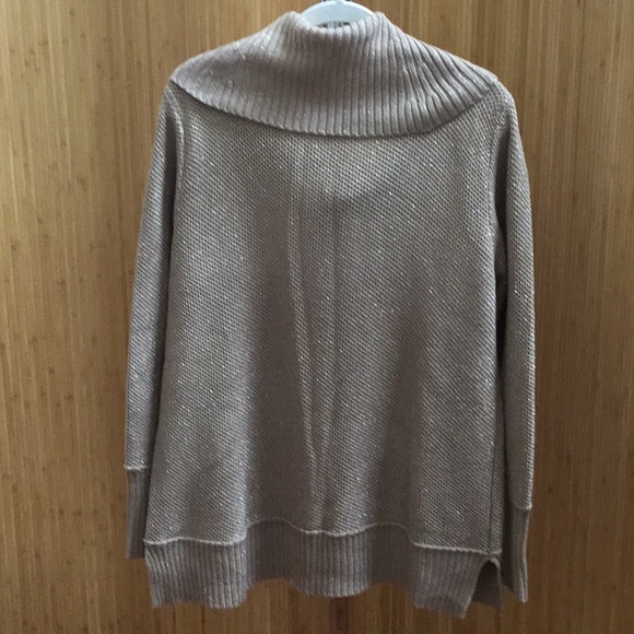 Gold metallic Calvin klein sweater - Picture 3 of 4